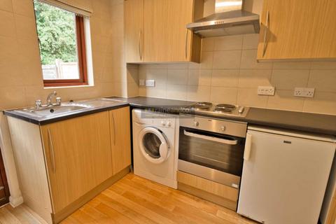 1 bedroom house to rent, Tomsfield, Hatfield