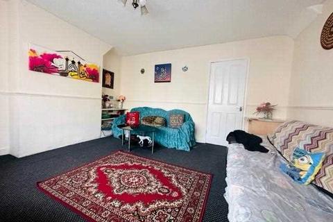 3 bedroom semi-detached house for sale - Maple Crescent, Slough
