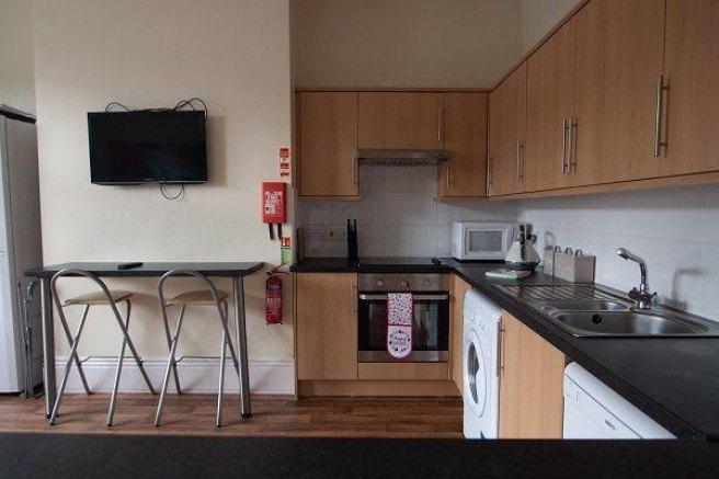 Ecclesall-road-s11-8pe-946836