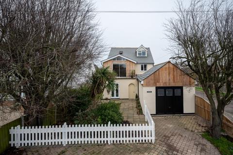 41 Basin Road, Heybridge Basin, Maldon, CM9 4RJ