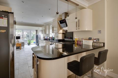41 Basin Road, Heybridge Basin, Maldon, CM9 4RJ