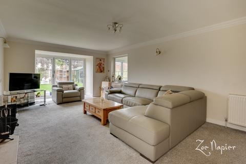 41 Basin Road, Heybridge Basin, Maldon, CM9 4RJ