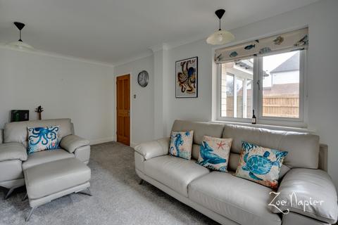 41 Basin Road, Heybridge Basin, Maldon, CM9 4RJ