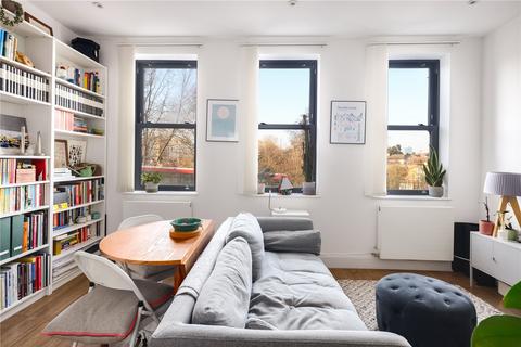 Flat 3, 100 Chatsworth Road, London, E5 0LS