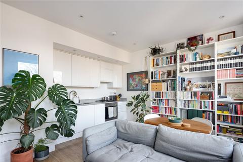 Flat 3, 100 Chatsworth Road, London, E5 0LS