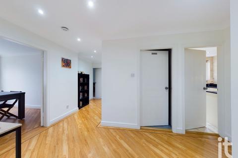 2 bedroom apartment for sale, Crest Lodge, Hilton Road, Bramhall, Stockport, SK7