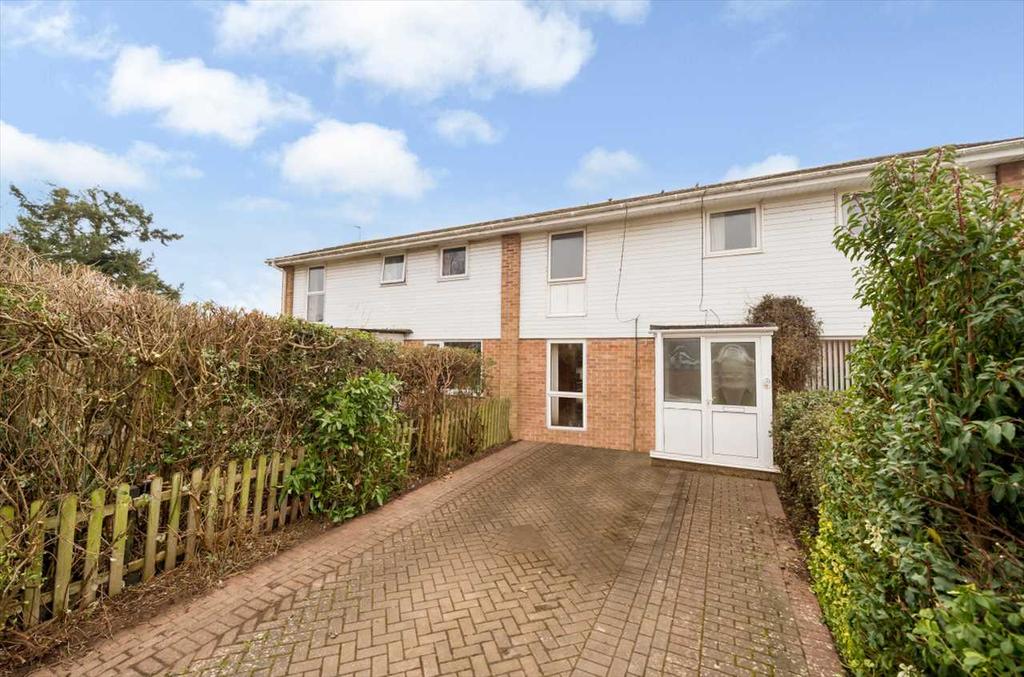Pond Close, Overton, Overton 3 bed terraced house £300,000