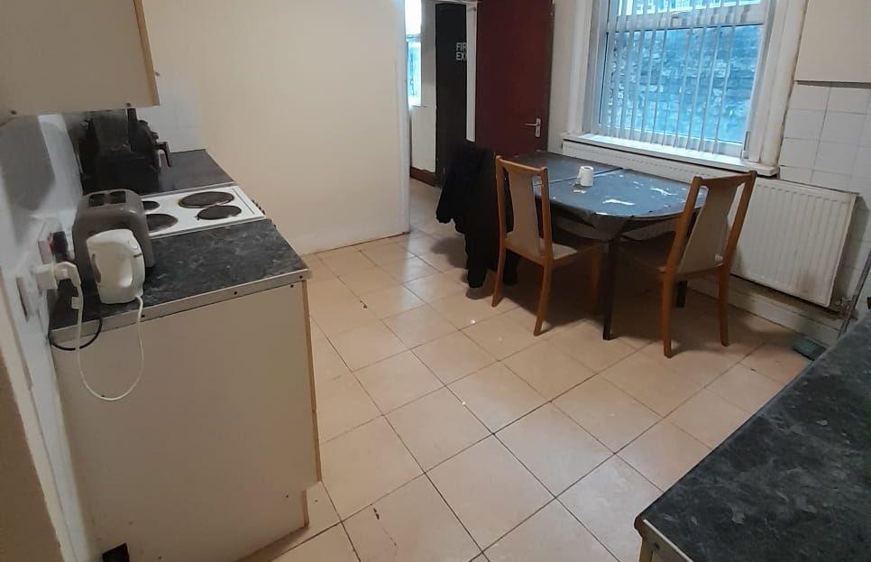 417 Walton Breck Road, Liverpool... 7 bed terraced house £150,000