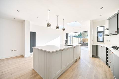 24 Crossway, London, SW20 9JA