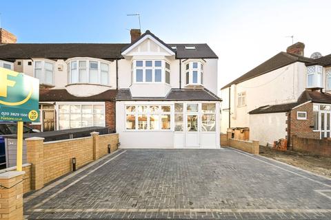 24 Crossway, London, SW20 9JA