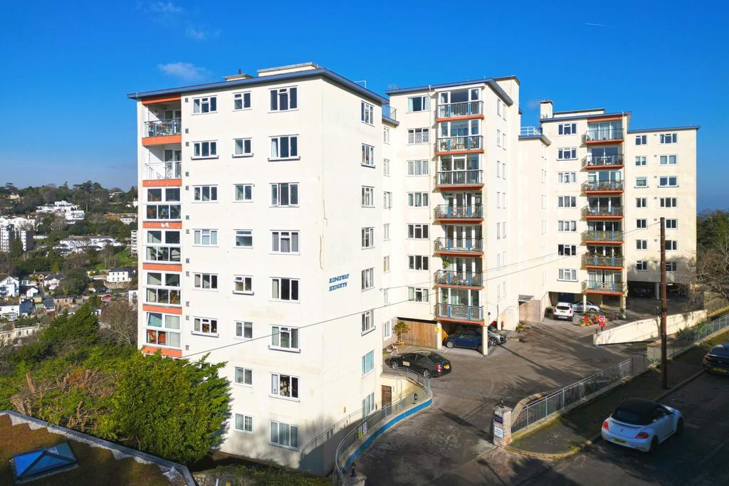 Ridgeway Heights, Ridgeway Road... 2 bed apartment £875 pcm (£202 pw)