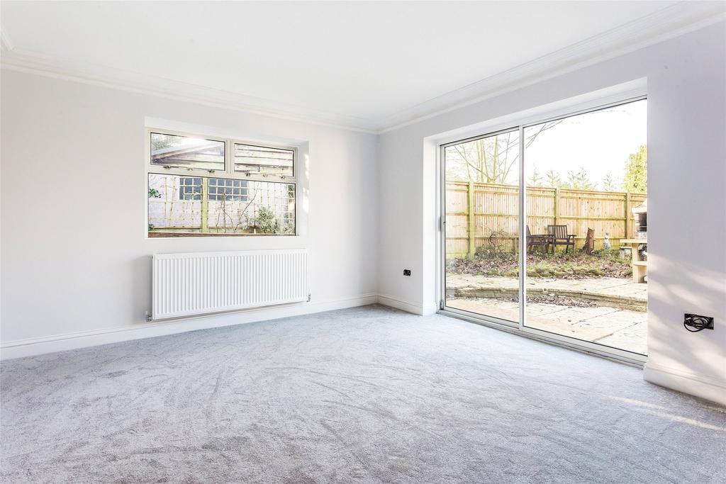 Newdigate Road, Beare Green, Dorking... 4 bed bungalow £850,000
