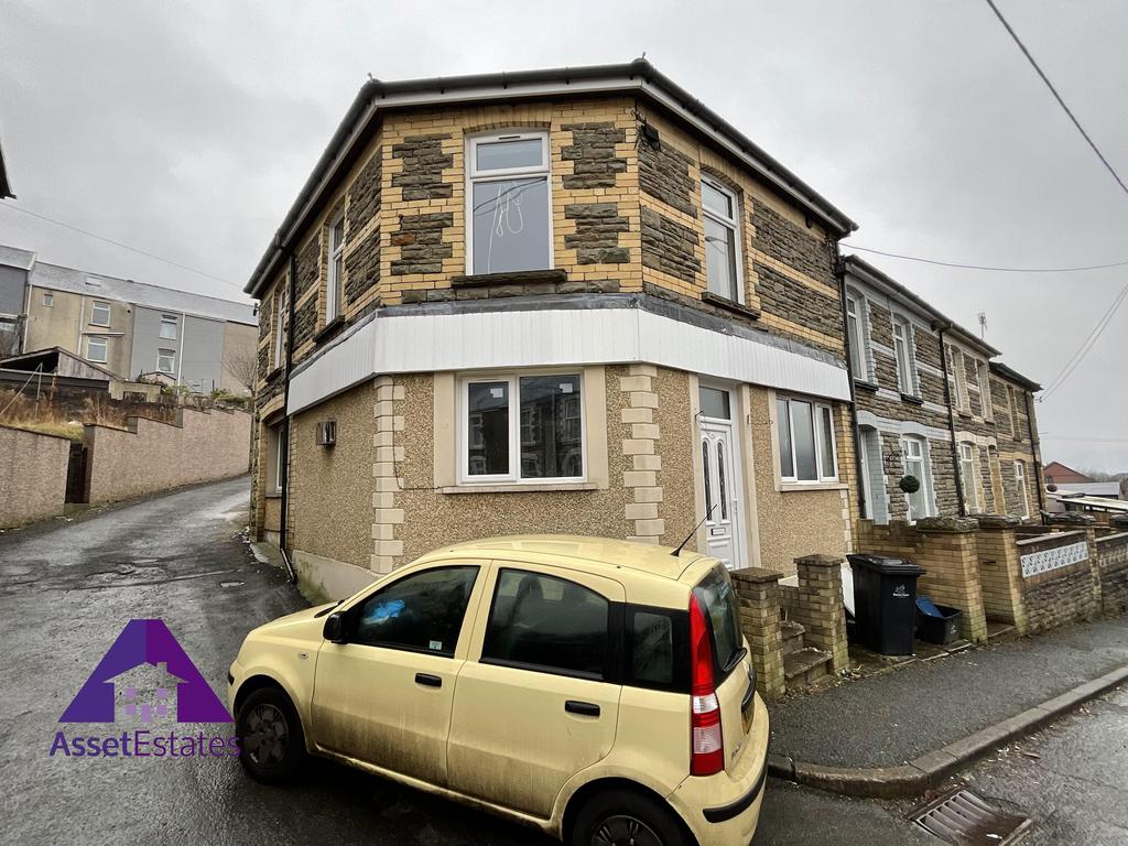 Penybont Road, Abertillery, NP13 1JF 3 bed terraced house - £650 pcm (£ ...