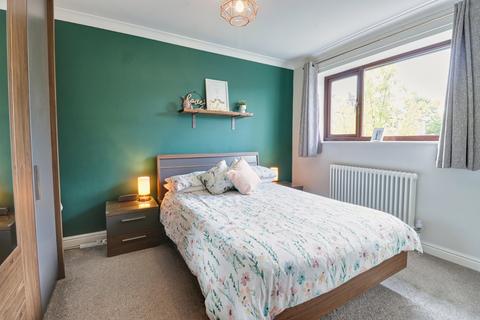1 Ash Mews, Bradford, BD10 0BW