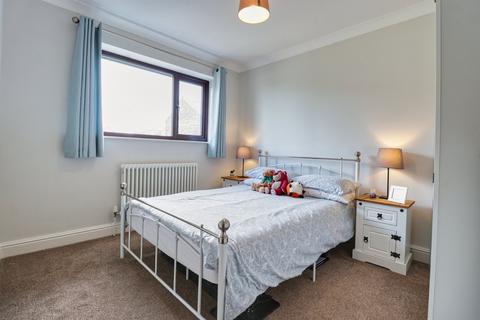 1 Ash Mews, Bradford, BD10 0BW