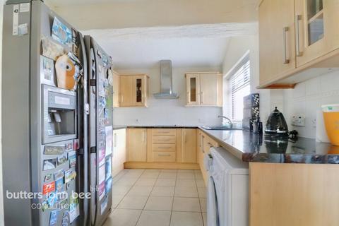 12 Coniston Avenue, Congleton, CW12 4LY