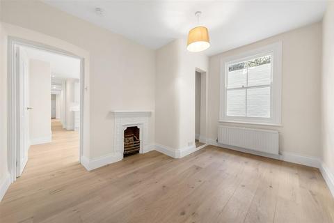 41b Lurline Gardens, London, SW11 4DD