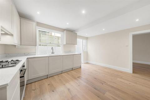 41b Lurline Gardens, London, SW11 4DD