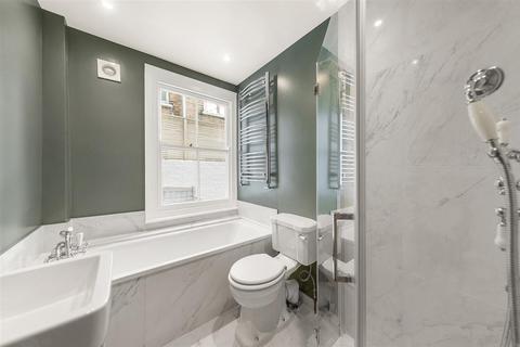 41b Lurline Gardens, London, SW11 4DD