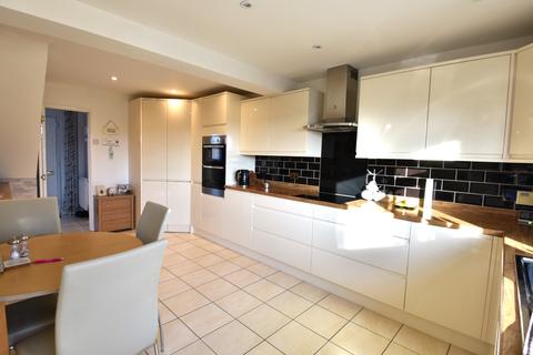 41 Green Lane, Luton, LU2 8AT