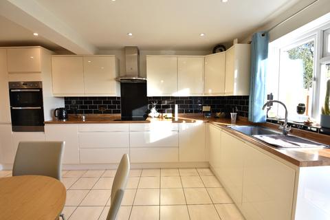 41 Green Lane, Luton, LU2 8AT
