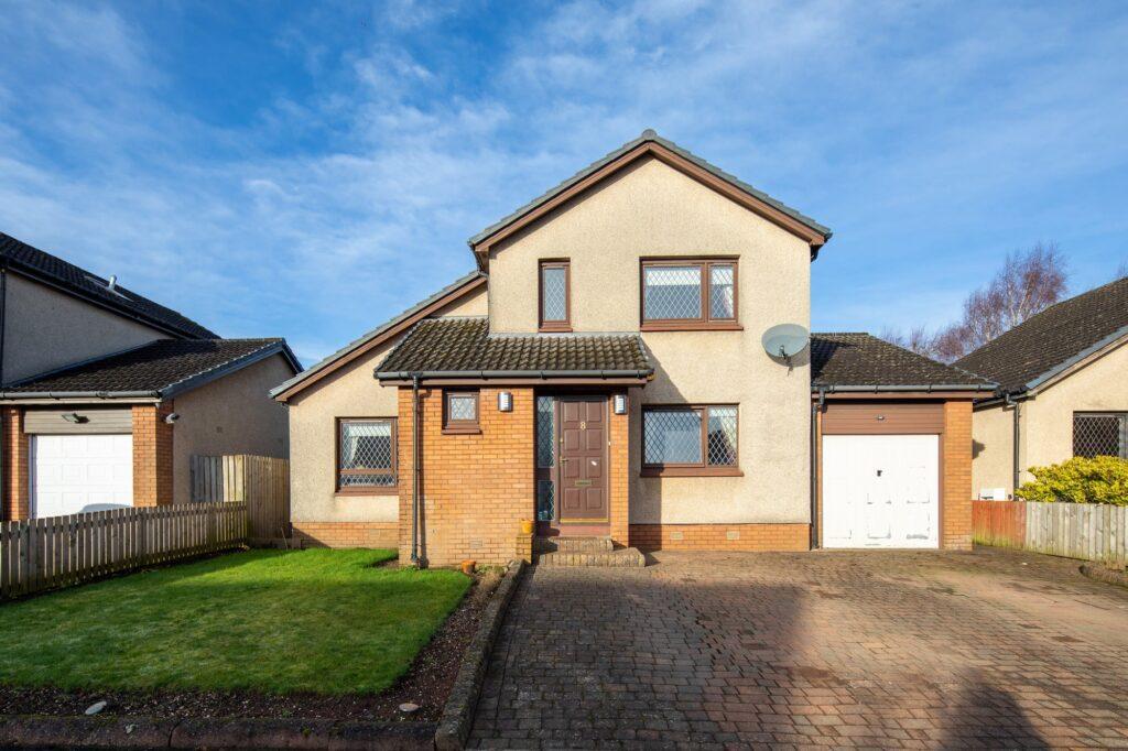 Blackwood Avenue, Newton Mearns 4 bed detached villa £375,000