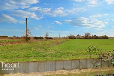 28 Ketts Hill, Necton, Swaffham, PE37 8HX