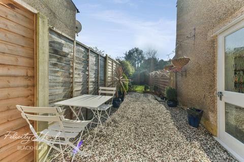 182 Woolwich Road, London, SE7 7RA