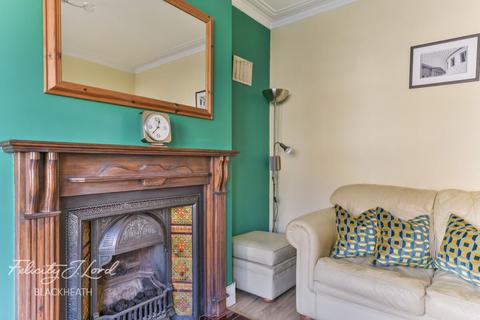 182 Woolwich Road, London, SE7 7RA