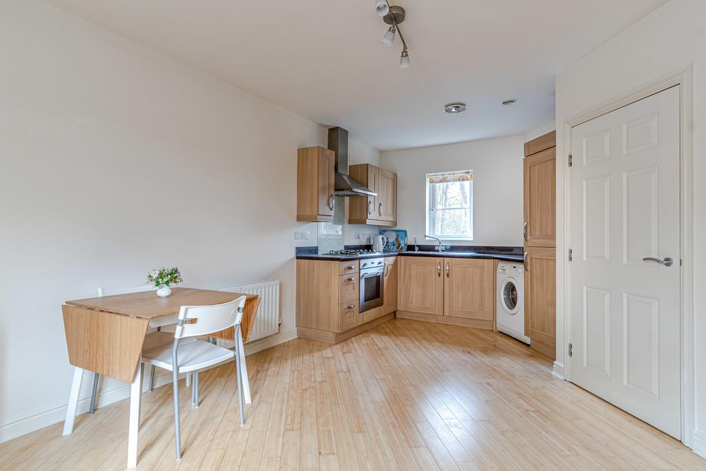 Sir Bernard Lovell Road, Malmesbury 1 bed apartment £675 pcm (£156 pw)