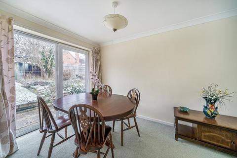 4 Hazel End, Garsington, Oxford, OX44 9AW