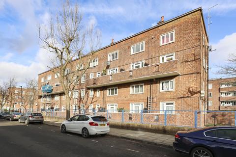 3 bedroom apartment for sale, Axminster Road, London