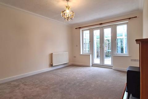 32 Arnold Pitcher Close, North Walsham, NR28 0FG