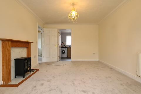 32 Arnold Pitcher Close, North Walsham, NR28 0FG