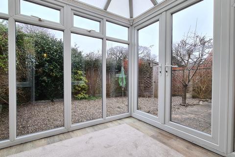 32 Arnold Pitcher Close, North Walsham, NR28 0FG