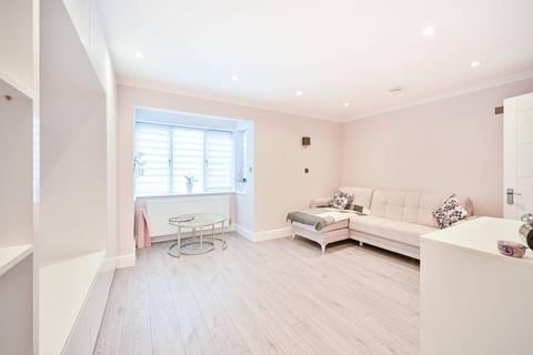 9 Oak Lane, Isleworth, TW7 6HH