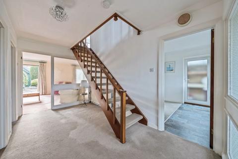 40a Monahan Avenue, Purley, CR8 3BA