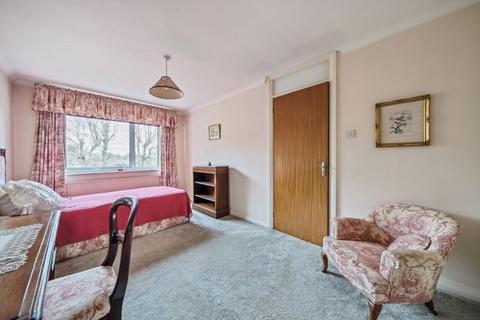 40a Monahan Avenue, Purley, CR8 3BA