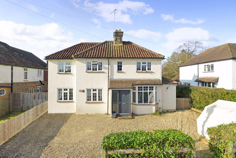 St Nicholas Avenue, Cranleigh 4 bed detached house for sale - £825,000