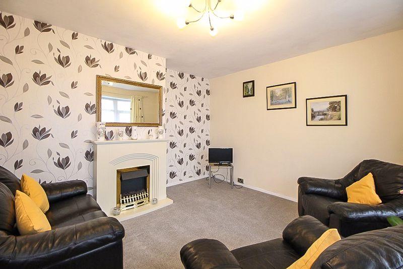 Bramble Green, DUDLEY, DY1 3TR 3 bed semidetached house for sale £