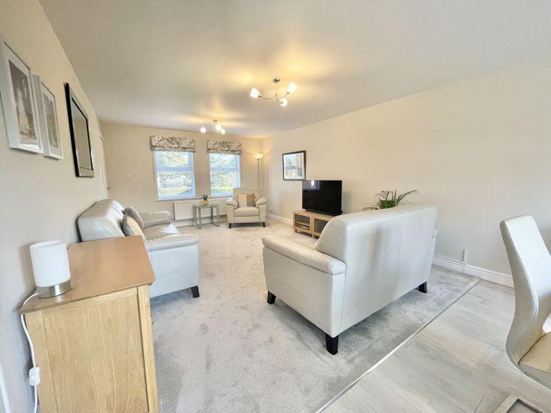 Lawnswood, Sutton Coldfield, B76 1TW 5 bed detached house £625,000