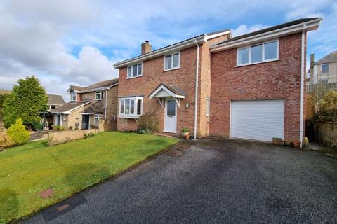 21 Epworth Close, Truro, TR1 1UP