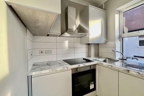 1 bedroom apartment to rent - Long Lane, Uxbridge, UB10
