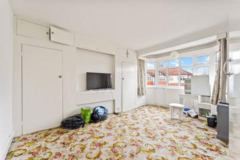 40 Priory Avenue, Cheam, Sutton, SM3 8LX