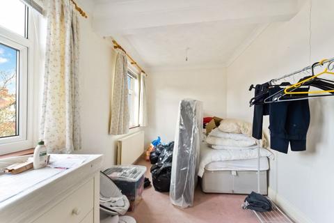 40 Priory Avenue, Cheam, Sutton, SM3 8LX