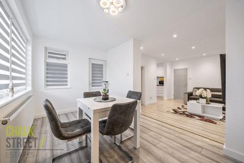 47 Candover Road, Hornchurch, RM12 4TY