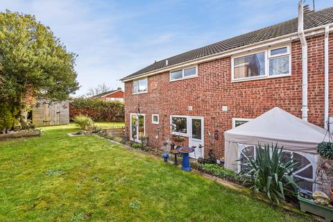 2 Bingley Close, Alton, GU34 2ER