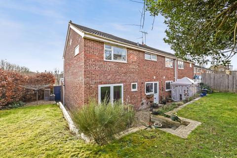 2 Bingley Close, Alton, GU34 2ER