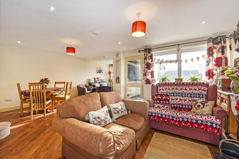2 Bingley Close, Alton, GU34 2ER