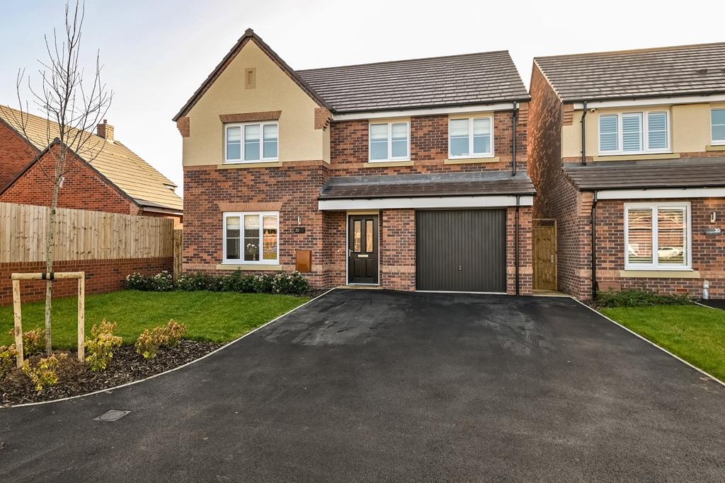 Roman Drive, Tatenhill, Burton upon Trent, DE13 4 bed detached house